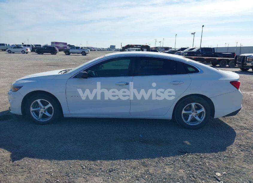 Photo 14 of 2017 Chevrolet Malibu LS (VIN 1G1ZB5ST3HF265910)