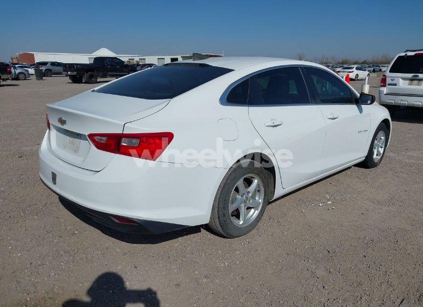 Photo 4 of 2017 Chevrolet Malibu LS (VIN 1G1ZB5ST3HF265910)