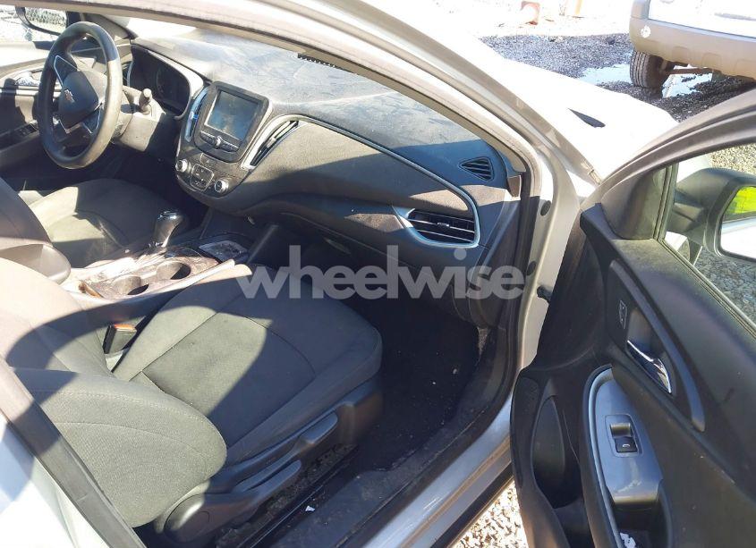 Photo 5 of 2018 Chevrolet Malibu 1LS (VIN 1G1ZB5ST3JF117214)