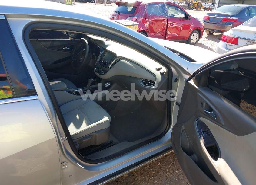 Photo 5 of 2018 Chevrolet Malibu 1LS (VIN 1G1ZB5ST3JF128486)