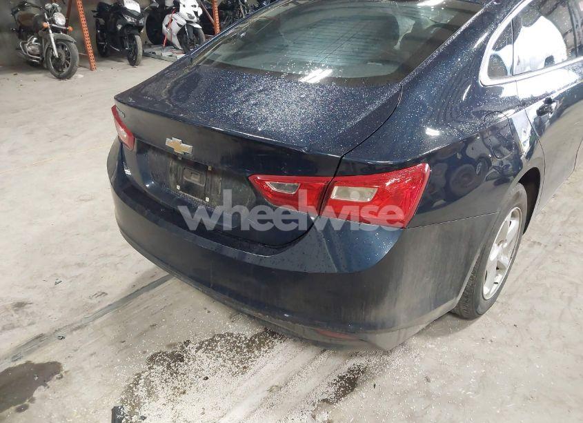 Photo 4 of 2018 Chevrolet Malibu 1LS (VIN 1G1ZB5ST3JF188994)