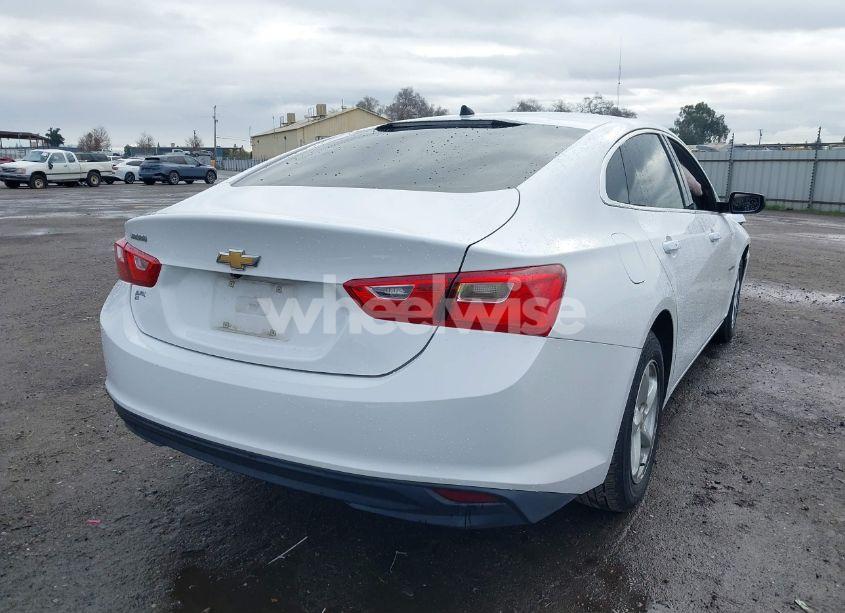 Photo 4 of 2018 Chevrolet Malibu 1LS (VIN 1G1ZB5ST3JF195136)