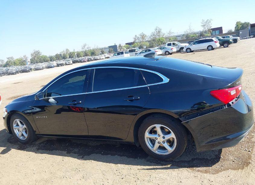 Photo 14 of 2018 Chevrolet Malibu 1LS (VIN 1G1ZB5ST3JF263659)