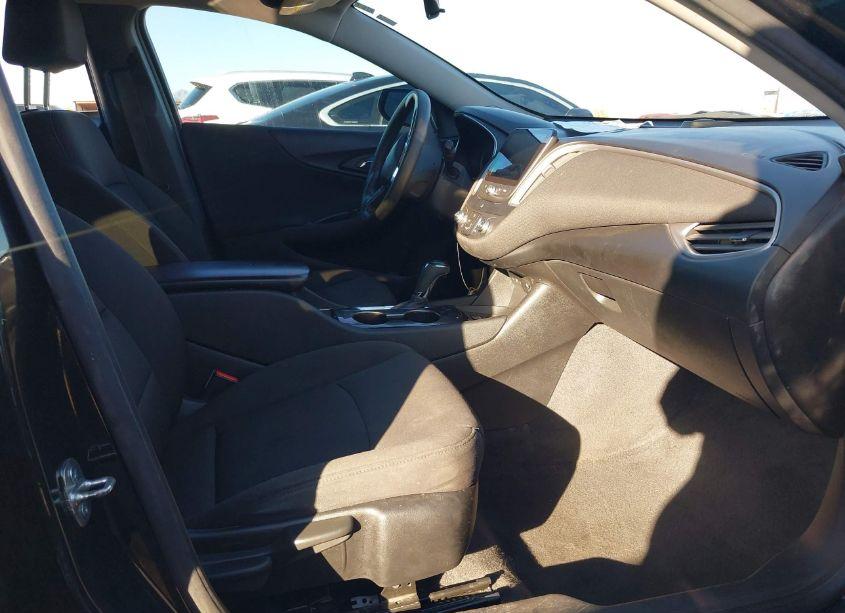 Photo 5 of 2019 Chevrolet Malibu 1LS (VIN 1G1ZB5ST3KF121202)