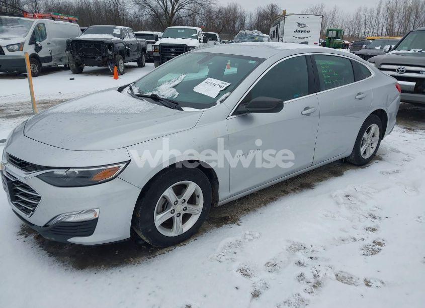 Photo 2 of 2019 Chevrolet Malibu 1LS (VIN 1G1ZB5ST3KF219551)