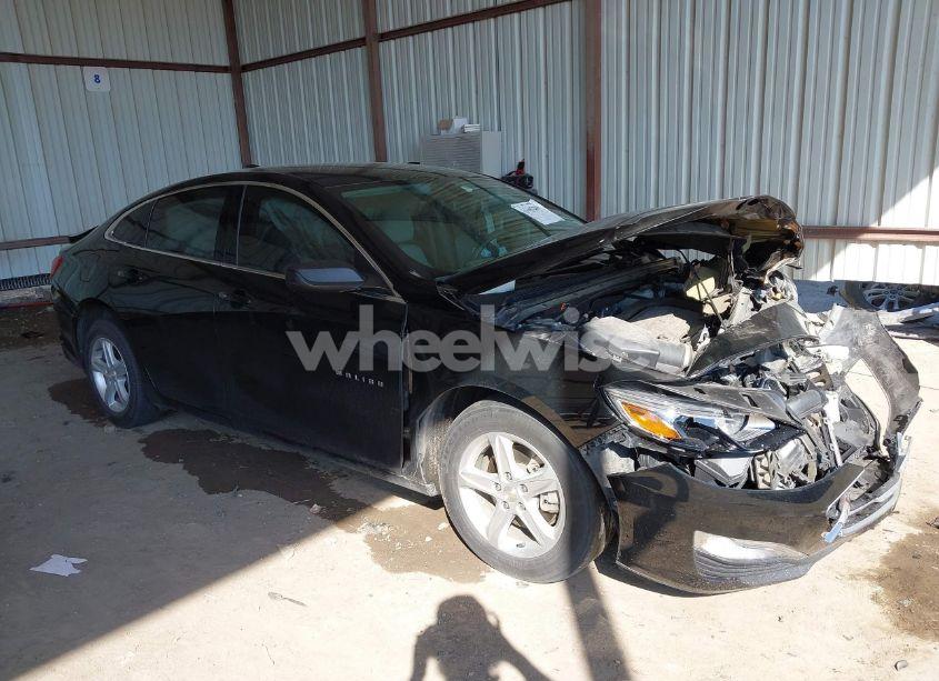 2020 Chevrolet Malibu FWD LS (VIN 1G1ZB5ST3LF096173) main photo