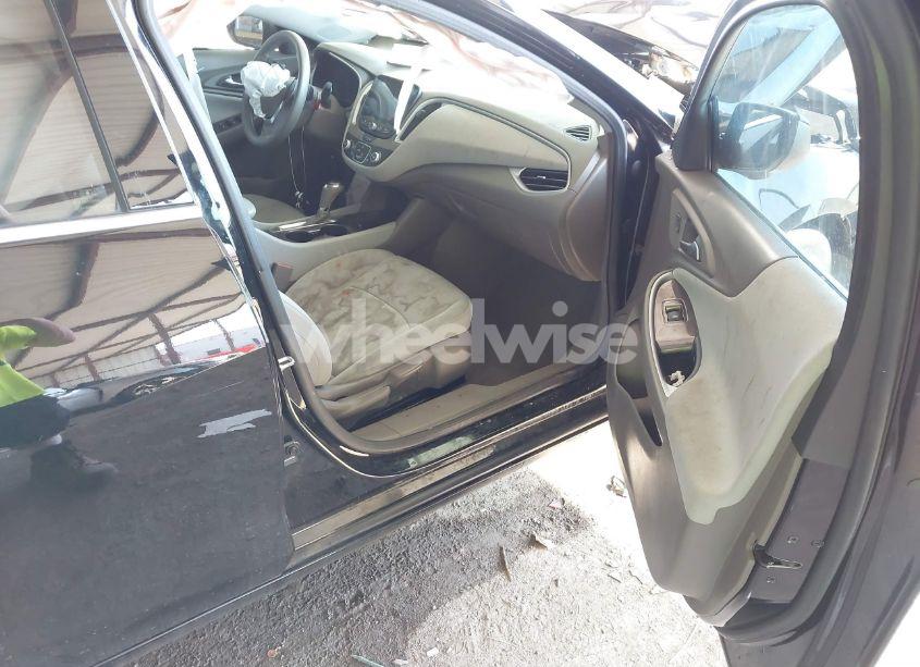 Photo 5 of 2020 Chevrolet Malibu FWD LS (VIN 1G1ZB5ST3LF096173)