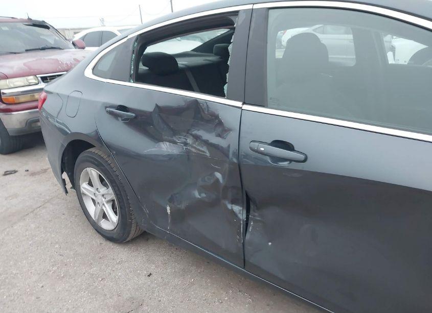 Photo 6 of 2020 Chevrolet Malibu FWD LS (VIN 1G1ZB5ST3LF151821)