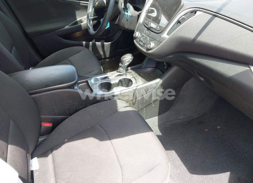 Photo 5 of 2021 Chevrolet Malibu FWD LS (VIN 1G1ZB5ST3MF060730)