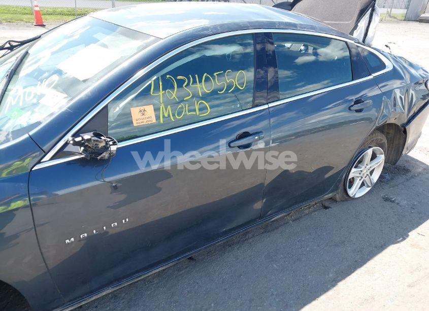Photo 6 of 2021 Chevrolet Malibu FWD LS (VIN 1G1ZB5ST3MF060730)