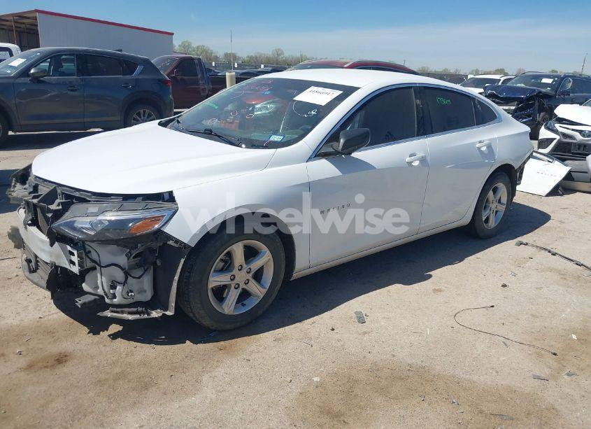 Photo 2 of 2021 Chevrolet Malibu FWD LS (VIN 1G1ZB5ST3MF089578)