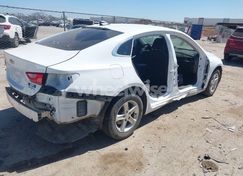 Photo 4 of 2021 Chevrolet Malibu FWD LS (VIN 1G1ZB5ST3MF089578)