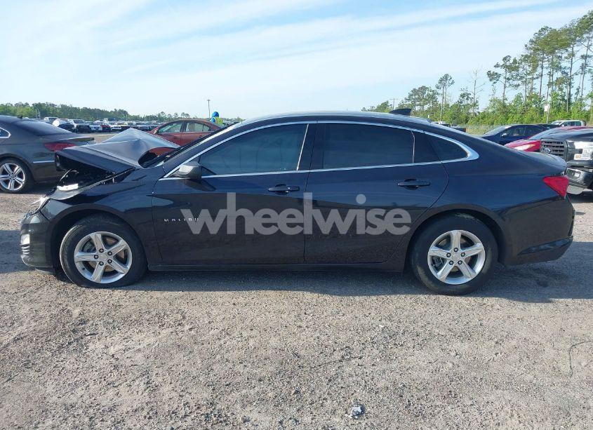 Photo 14 of 2022 Chevrolet Malibu FWD LS (VIN 1G1ZB5ST3NF209168)