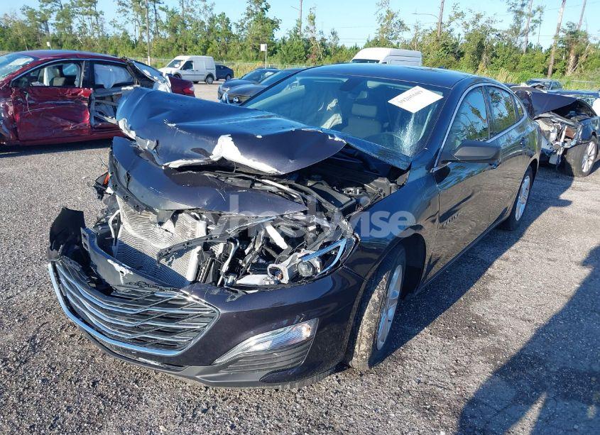 Photo 2 of 2022 Chevrolet Malibu FWD LS (VIN 1G1ZB5ST3NF209168)