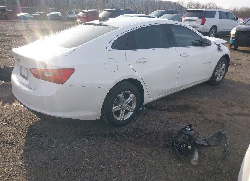 Photo 4 of 2022 Chevrolet Malibu FWD LS (VIN 1G1ZB5ST3NF211857)