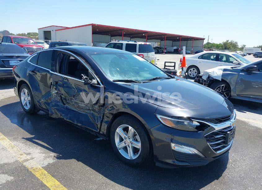 2023 Chevrolet Malibu FWD LS (VIN 1G1ZB5ST3PF215152) main photo