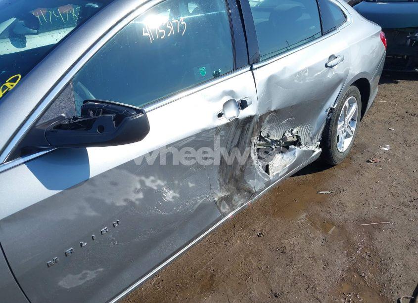 Photo 6 of 2024 Chevrolet Malibu FWD LS (VIN 1G1ZB5ST3RF103986)