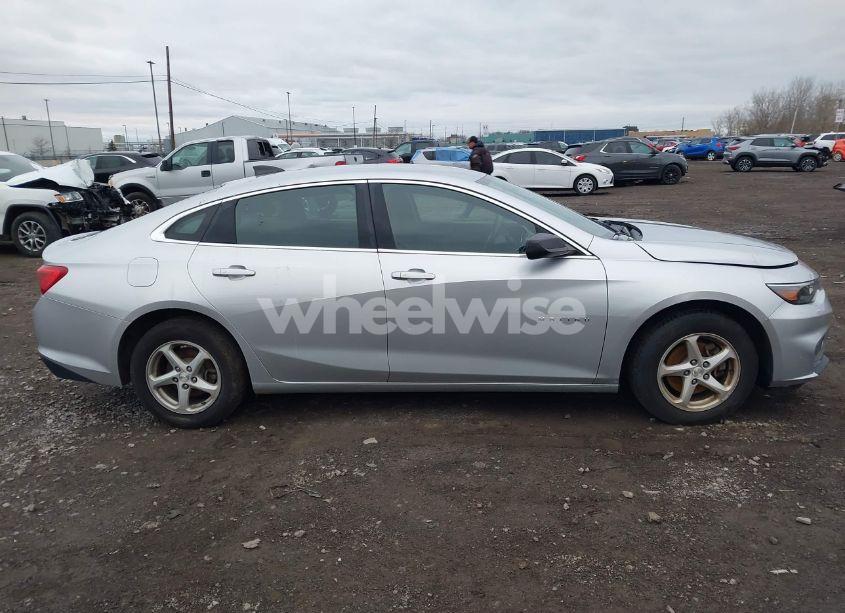 Photo 13 of 2016 Chevrolet Malibu LS (VIN 1G1ZB5ST4GF228637)