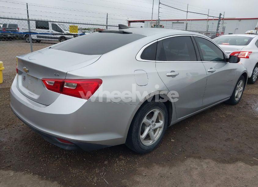 Photo 4 of 2016 Chevrolet Malibu LS (VIN 1G1ZB5ST4GF236883)