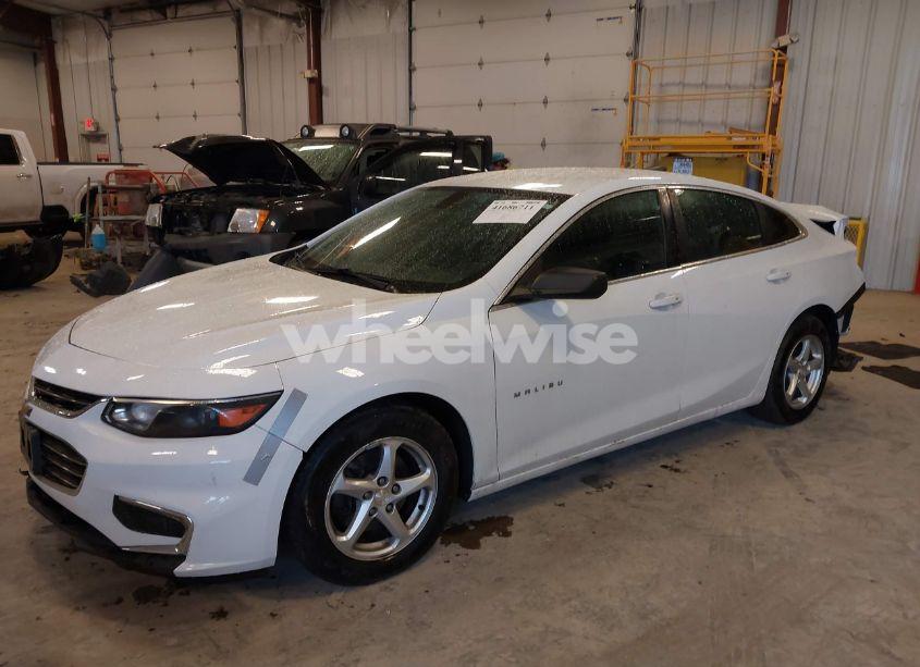 Photo 2 of 2016 Chevrolet Malibu LS (VIN 1G1ZB5ST4GF282424)