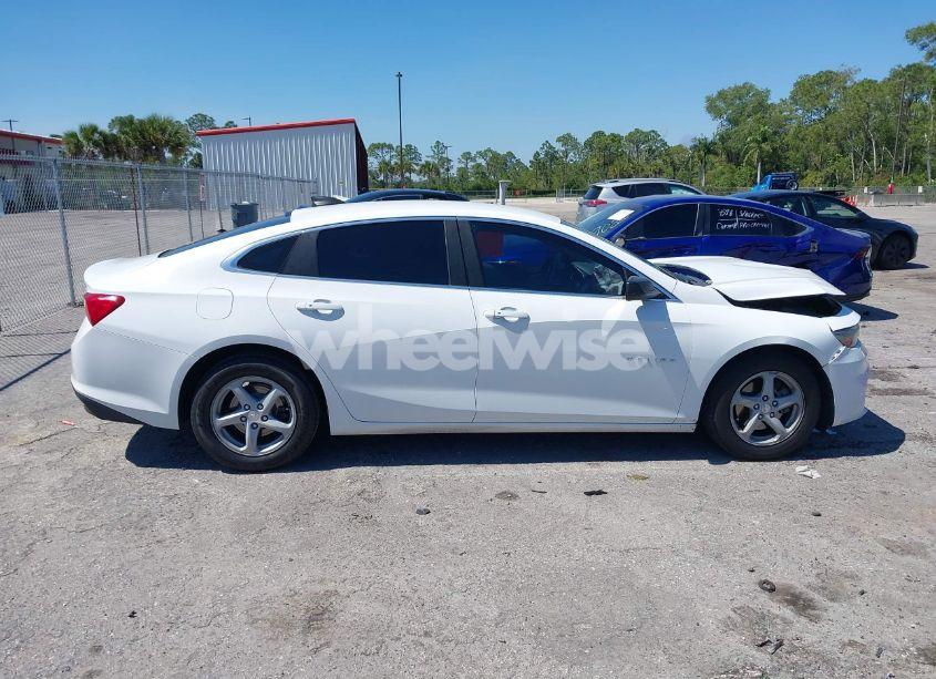 Photo 13 of 2016 Chevrolet Malibu LS (VIN 1G1ZB5ST4GF291379)