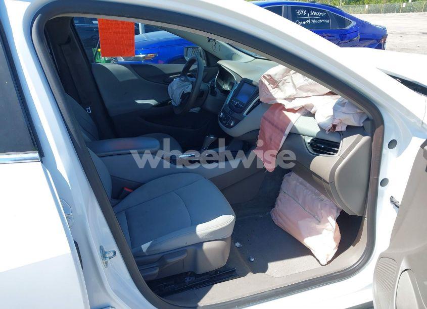 Photo 5 of 2016 Chevrolet Malibu LS (VIN 1G1ZB5ST4GF291379)