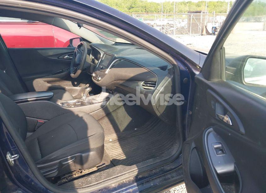 Photo 5 of 2017 Chevrolet Malibu LS (VIN 1G1ZB5ST4HF131536)