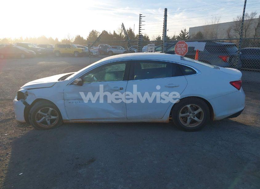 Photo 14 of 2017 Chevrolet Malibu LS (VIN 1G1ZB5ST4HF137188)