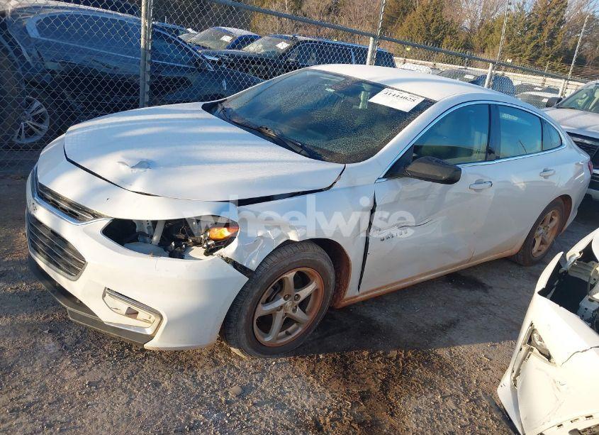 Photo 2 of 2017 Chevrolet Malibu LS (VIN 1G1ZB5ST4HF137188)