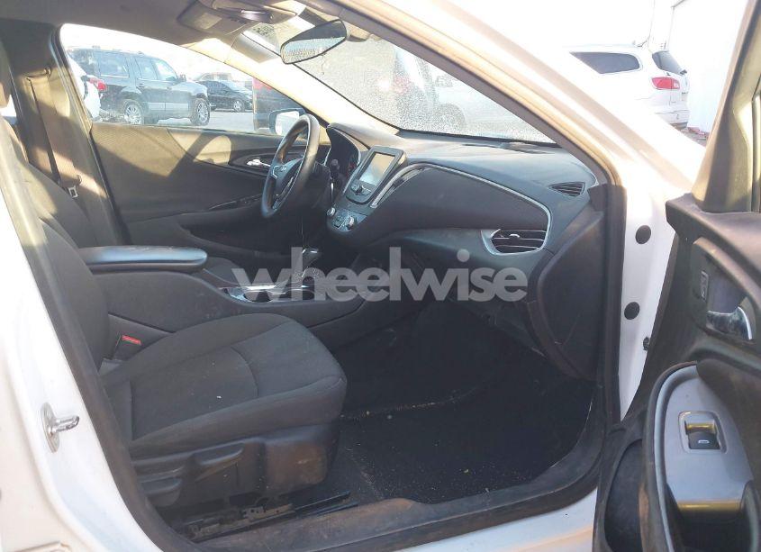 Photo 5 of 2017 Chevrolet Malibu LS (VIN 1G1ZB5ST4HF137188)