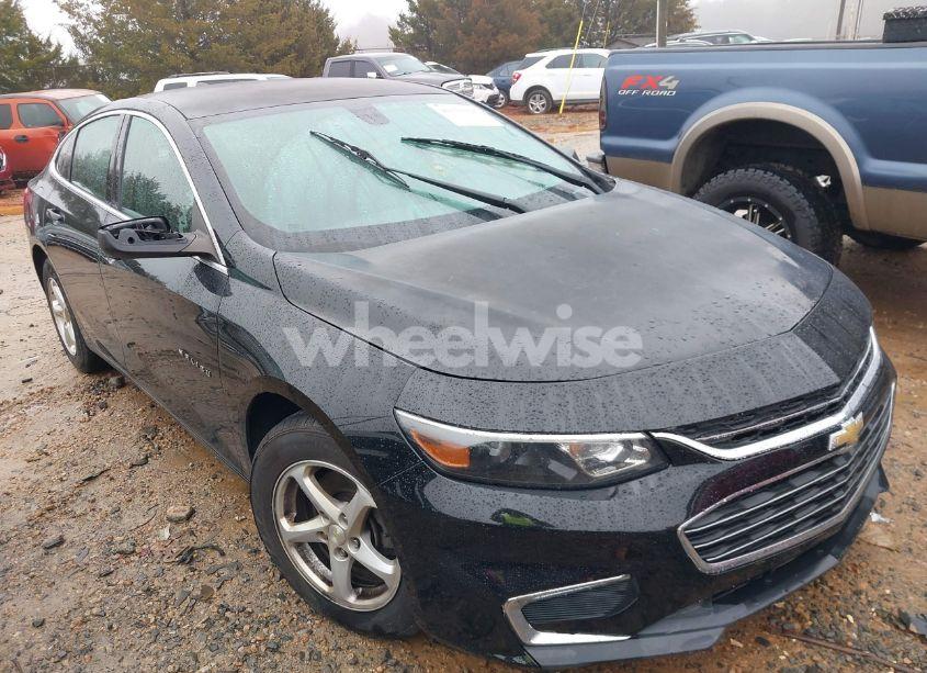 2017 Chevrolet Malibu LS (VIN 1G1ZB5ST4HF175939) main photo