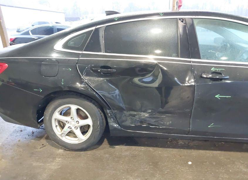 Photo 6 of 2017 Chevrolet Malibu LS (VIN 1G1ZB5ST4HF196113)