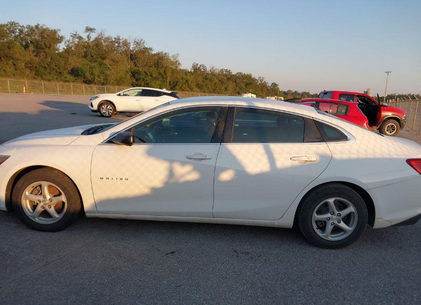 Photo 14 of 2017 Chevrolet Malibu LS (VIN 1G1ZB5ST4HF204355)