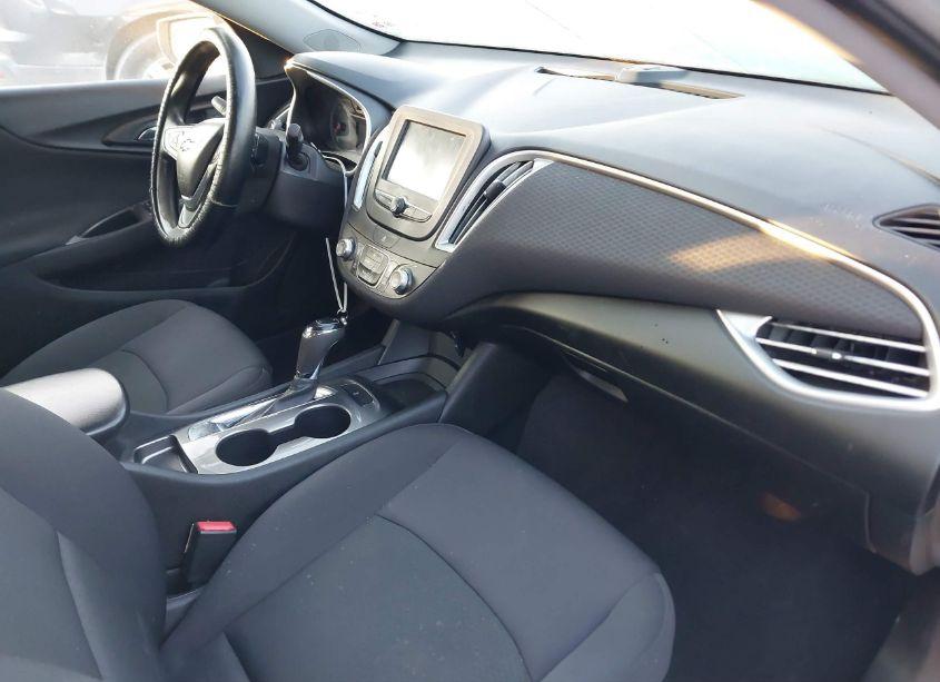 Photo 5 of 2017 Chevrolet Malibu LS (VIN 1G1ZB5ST4HF204355)