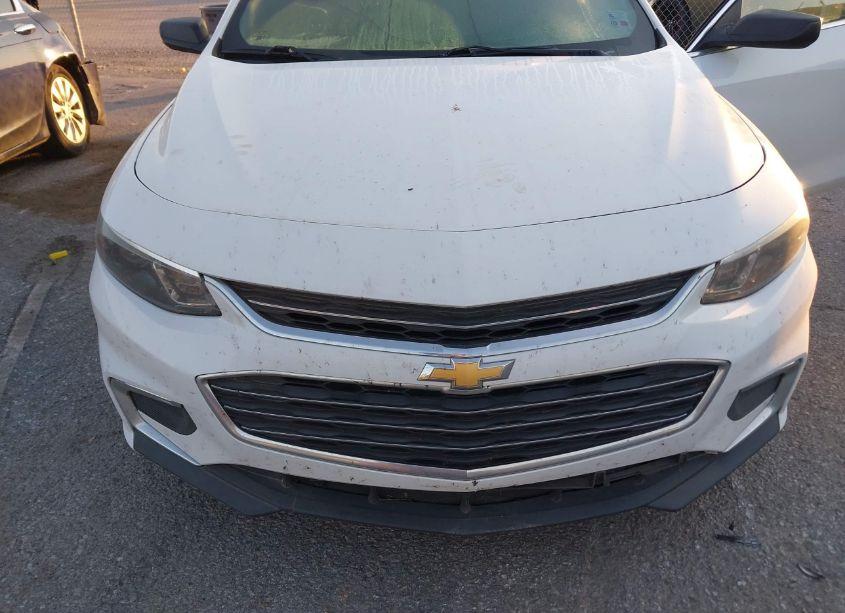 Photo 6 of 2017 Chevrolet Malibu LS (VIN 1G1ZB5ST4HF204355)