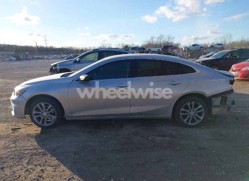 Photo 14 of 2017 Chevrolet Malibu LS (VIN 1G1ZB5ST4HF207126)