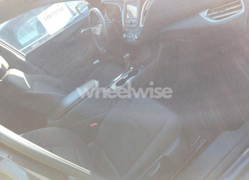 Photo 5 of 2017 Chevrolet Malibu LS (VIN 1G1ZB5ST4HF211600)