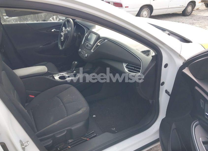 Photo 5 of 2018 Chevrolet Malibu 1LS (VIN 1G1ZB5ST4JF105461)