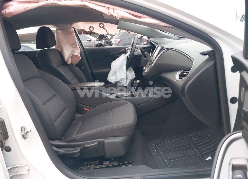 Photo 5 of 2018 Chevrolet Malibu 1LS (VIN 1G1ZB5ST4JF150464)