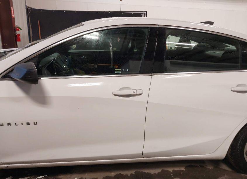 Photo 14 of 2018 Chevrolet Malibu 1LS (VIN 1G1ZB5ST4JF282592)