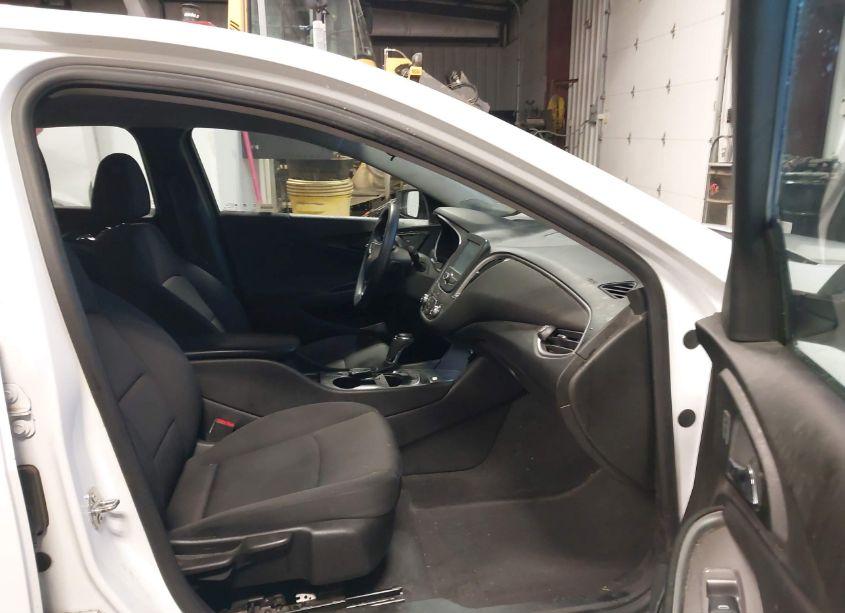 Photo 5 of 2018 Chevrolet Malibu 1LS (VIN 1G1ZB5ST4JF282592)