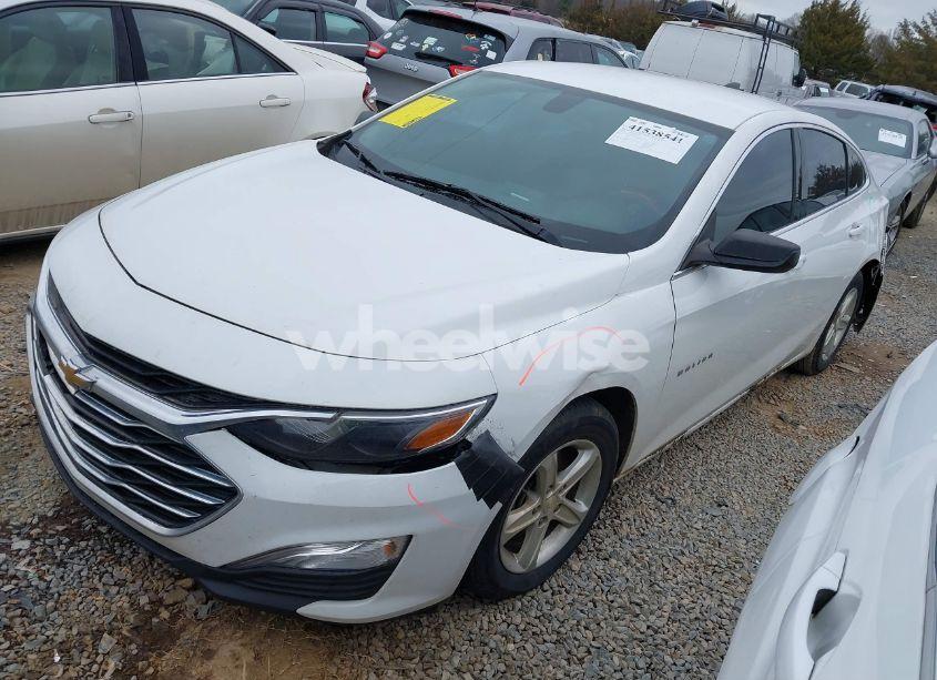 Photo 2 of 2019 Chevrolet Malibu 1LS (VIN 1G1ZB5ST4KF115621)