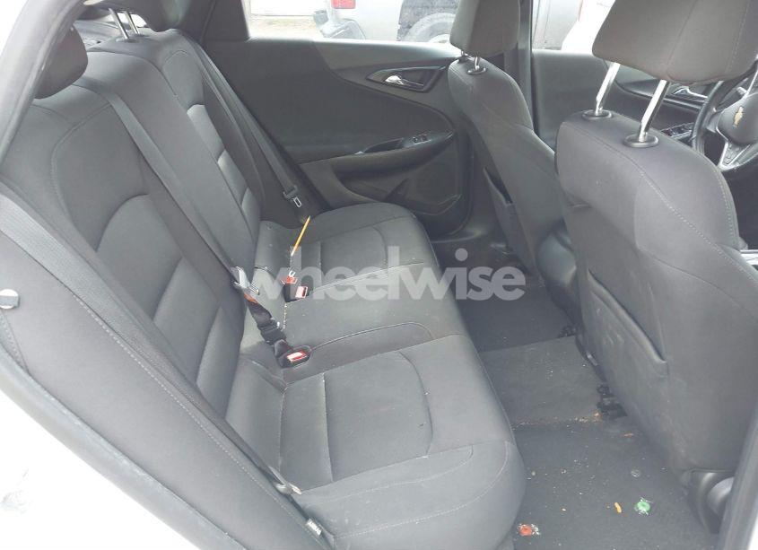 Photo 8 of 2019 Chevrolet Malibu 1LS (VIN 1G1ZB5ST4KF115621)