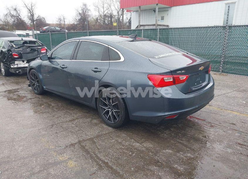 Photo 3 of 2019 Chevrolet Malibu 1LS (VIN 1G1ZB5ST4KF176256)