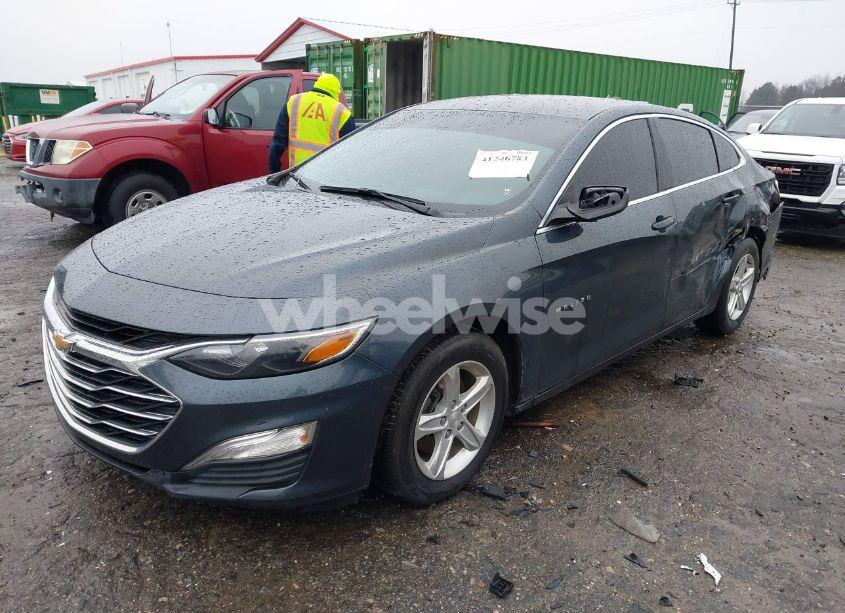 Photo 2 of 2019 Chevrolet Malibu 1LS (VIN 1G1ZB5ST4KF192618)