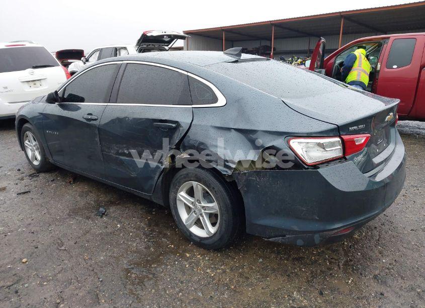 Photo 3 of 2019 Chevrolet Malibu 1LS (VIN 1G1ZB5ST4KF192618)