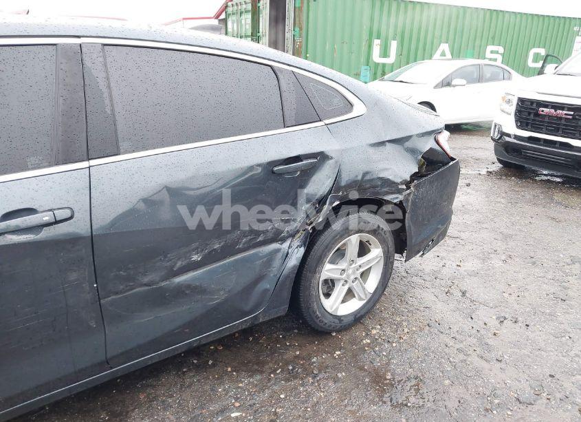 Photo 6 of 2019 Chevrolet Malibu 1LS (VIN 1G1ZB5ST4KF192618)