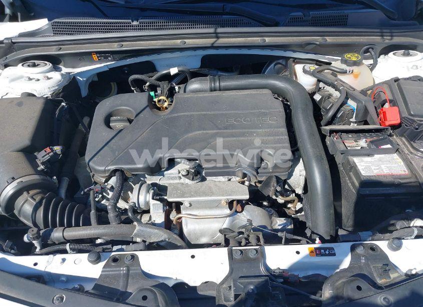 Photo 10 of 2020 Chevrolet Malibu FWD LS (VIN 1G1ZB5ST4LF115717)