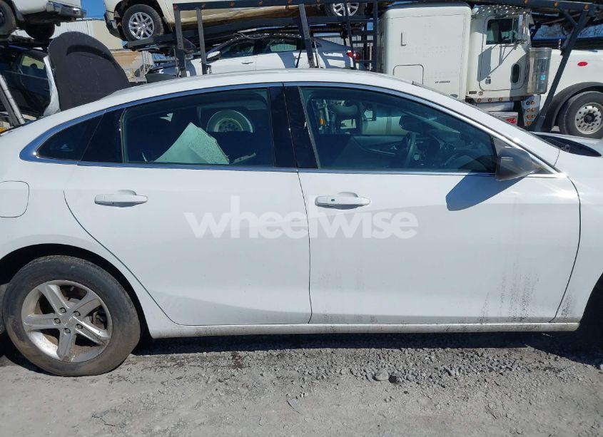 Photo 14 of 2020 Chevrolet Malibu FWD LS (VIN 1G1ZB5ST4LF115717)
