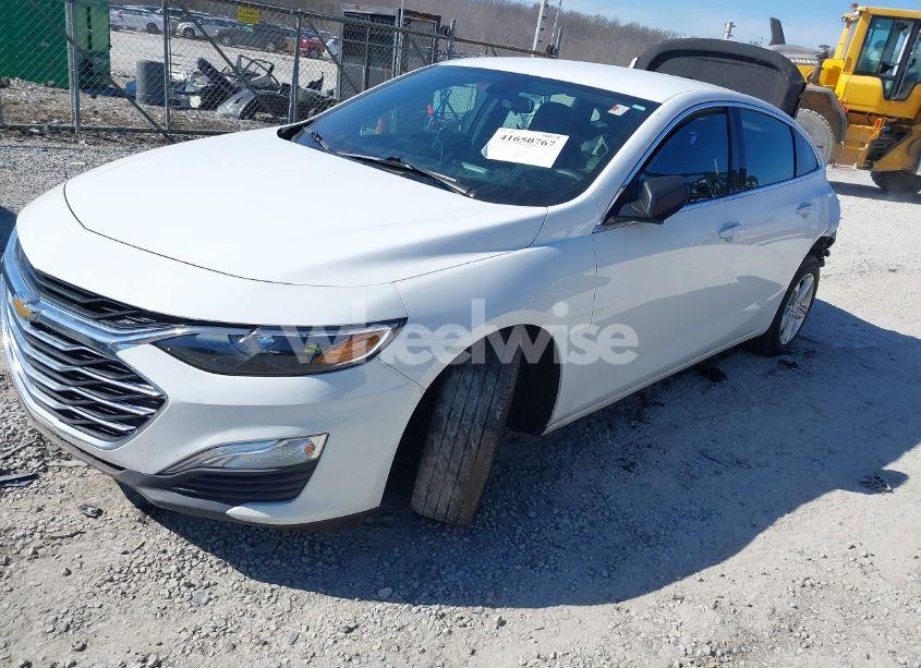 Photo 2 of 2020 Chevrolet Malibu FWD LS (VIN 1G1ZB5ST4LF115717)